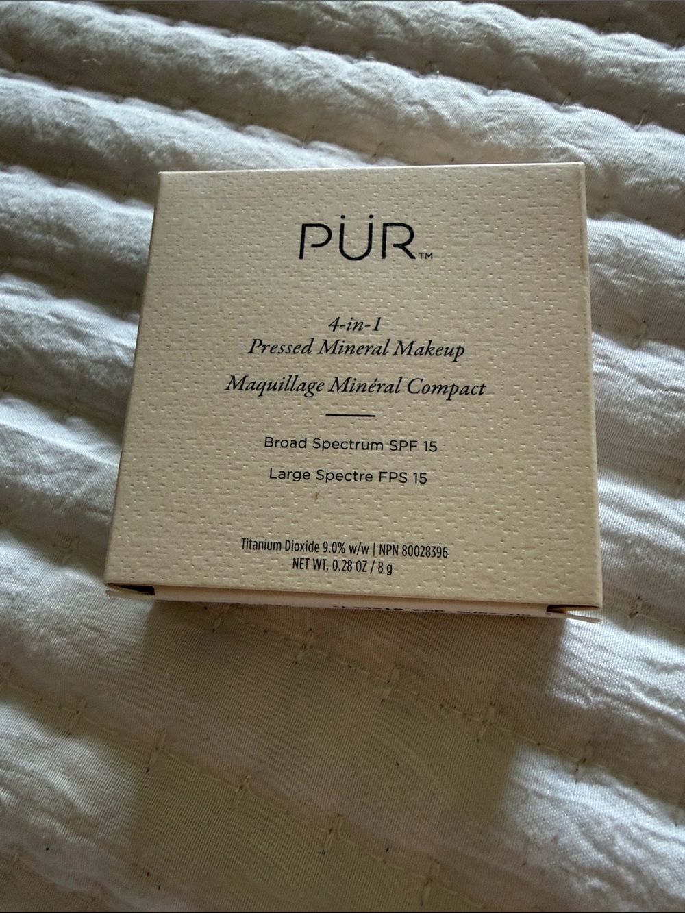Pur Compact Pressed Mineral Makeup LG6 New in Box